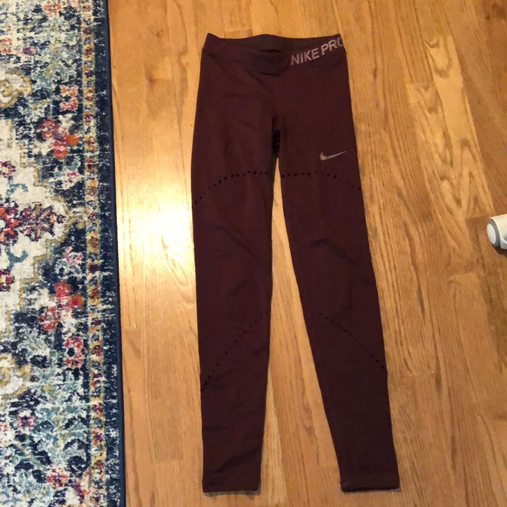 Burgundy fleece Nike Pro leggings